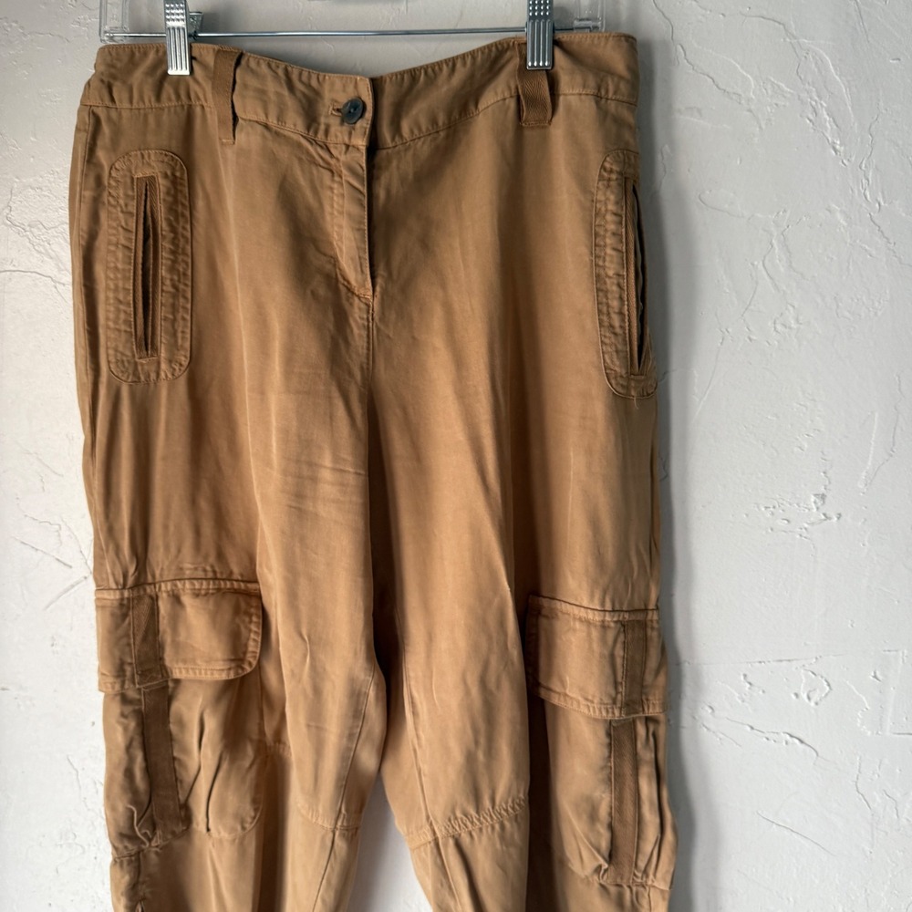 J Jill Women's 12P Petite Cargo Capri Pants Button Lagen Artsy Light Miniamlist - Picture 2 of 11